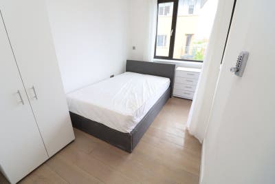 2 High Quality Double Rooms in Zone 1-Shoreditch Main Photo