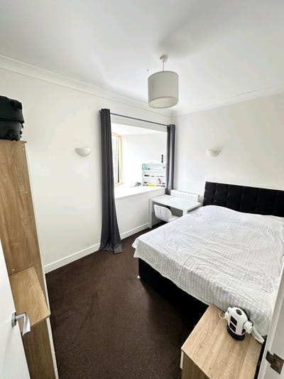 Modern double room (bills included)  Main Photo
