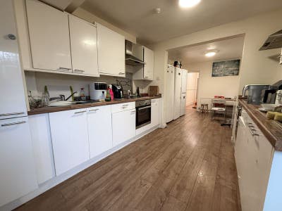 Student Rooms | Bills Inc | London Road | July 26 Main Photo