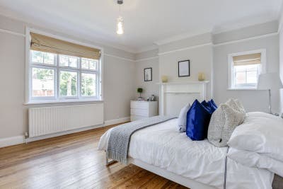 🎋🌳Woodside Cottage - Wimbledon 🏡 Main Photo