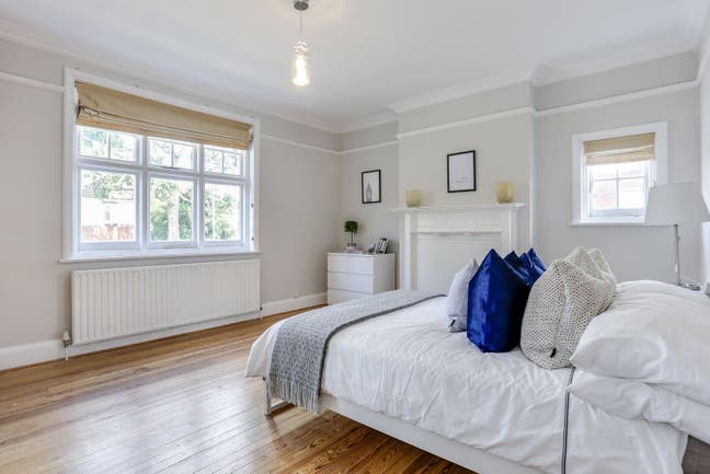 🎋🌳Woodside Cottage - Wimbledon 🏡 Main Photo