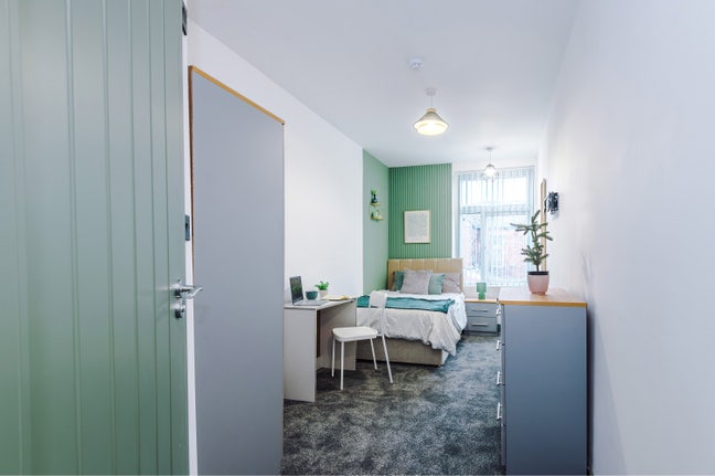 Studio Ensuite Rooms | Cinema Room | All Bills Inc Main Photo
