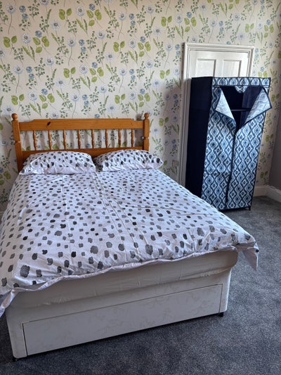 Furnished Double bedroom| Bills and WiFi included Main Photo