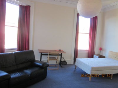 Double Rooms in Spacious Marchmont Flat Main Photo