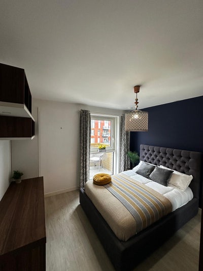 Double Room Available In Surrey Quays Main Photo