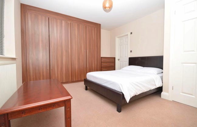 Double Room in Shared House - Ilford Main Photo