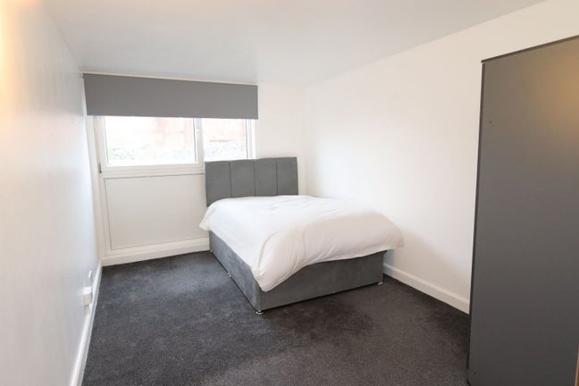 3 Modern Rooms by Camden Road, Islington Views Main Photo