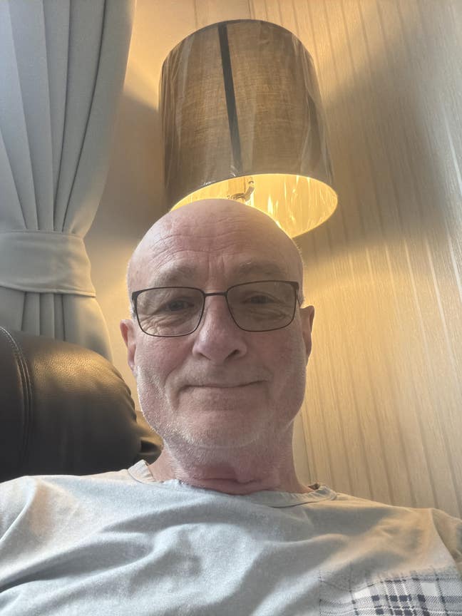 Professional Male seeks a single or double room Main Photo