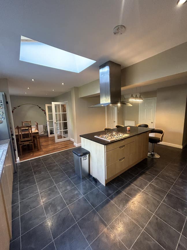 One double room available ALL BILLS included  Main Photo