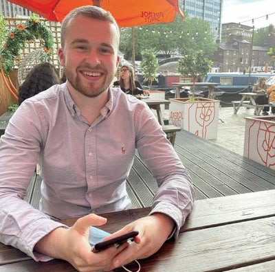 Looking for room/buddy-ups in North London Main Photo