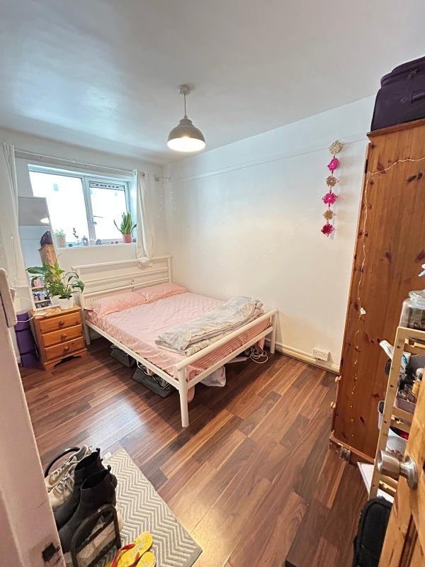 Homely double room in all-female flat - Islington  Main Photo