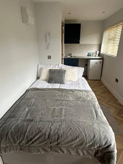 Brand New Self-Contained Living – Loughton IG10 Main Photo