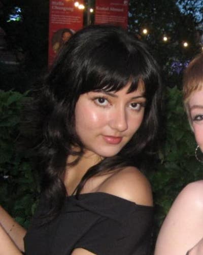 i am shay and am moving to london to find a j... Main Photo