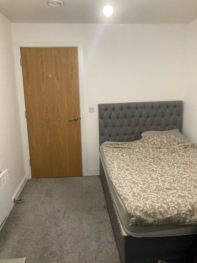 Room for rent in a shared flat Main Photo