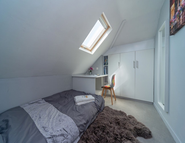 Double Room in Sutton (R8Cg) Main Photo