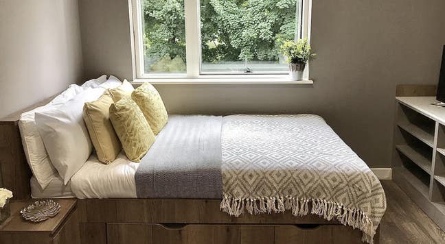 Modern Private Studio in Selly Oak   Main Photo