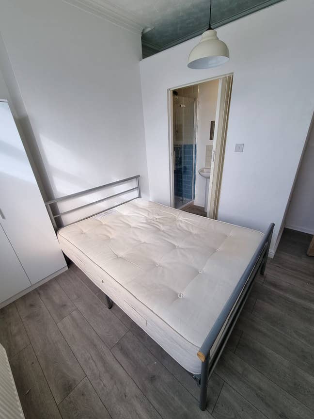 Ensuite Double room to Let near UoM & hospital  Main Photo
