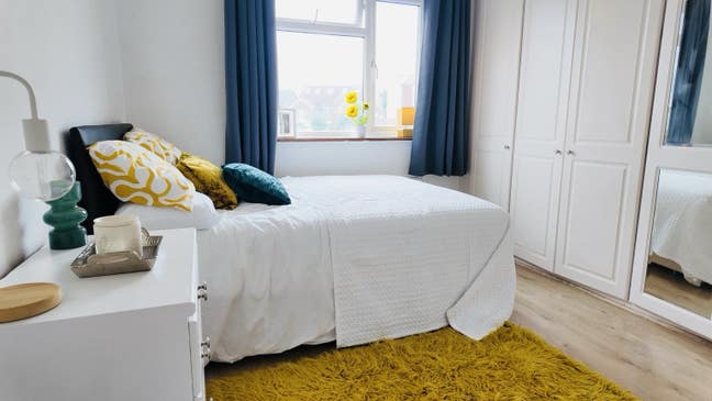 Bright Double Room | Wfh Space | &pound;775 Bills Inc Main Photo