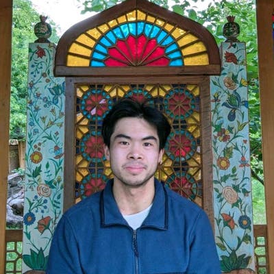 Professional Male seeks a single or double room Main Photo