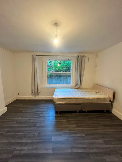 Double room short let Main Photo