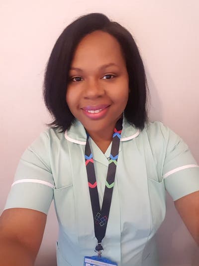 I am a professional female aged 44. I am look... Main Photo