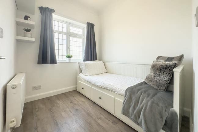 Immaculate Single Room with En-Suite in DA7 Main Photo