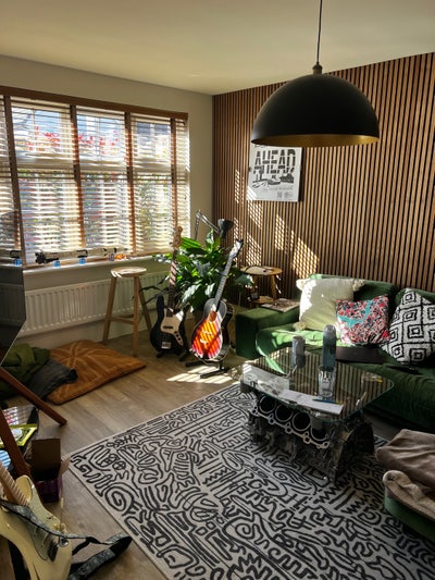Double Room Available - Furnished Main Photo