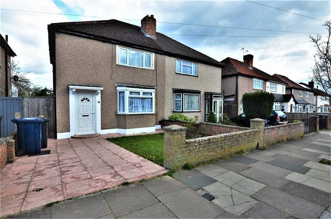 3 bed semi-detached house for rent in Northolt UB5 Main Photo