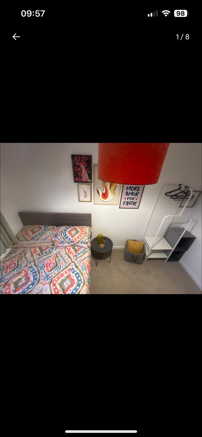 Room in 3 Bed House with private bathroom  Main Photo