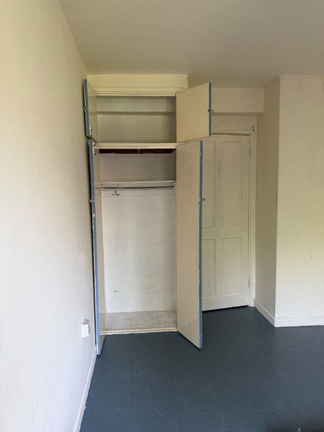 Single & Double Rooms Available – SW4 8EY Main Photo