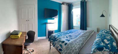 Lovely Double Bedroom in Townhouse. Main Photo