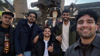 Professional Male seeks a single or double room Main Photo