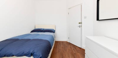 🐬East Ham -Last Affordable Double Room 🐬 Main Photo