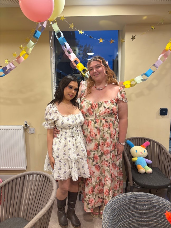 Looking for another female flat mate! Main Photo