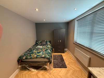 DSS - Studio Flat Available in Stanmore Harrow HA3 Main Photo