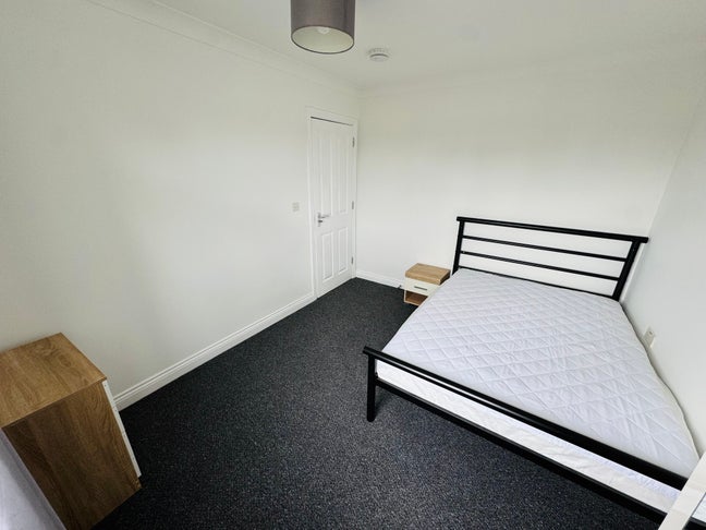 👉Fantastic Large Double Room in Fletton &pound;479pcm Main Photo
