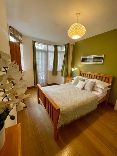 Double Room in friendly household- Rowley Regis Main Photo