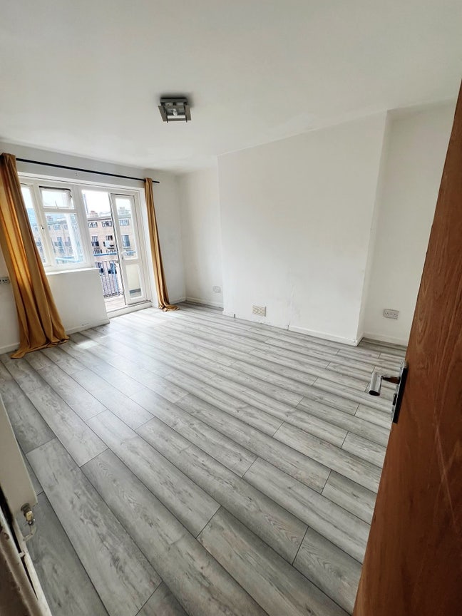 **Brand New 2 Bed Flat In Old Street ** Main Photo