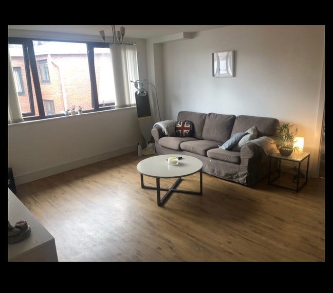 Spacious 2-Bed Apartment in Derwent Foundry, St Pa Main Photo