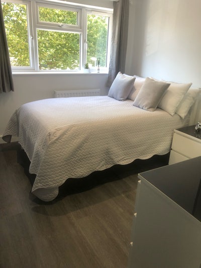 Double En-suite | No Deposit | Bills Included Main Photo