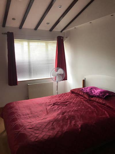 Bracknell Double Room Main Photo