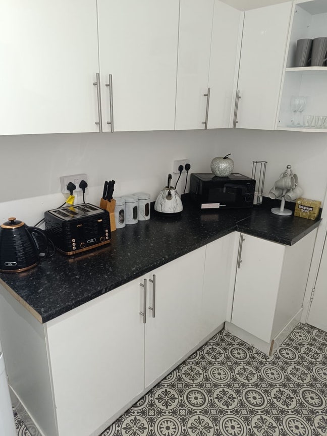 🏡 2x Spacious Single Rooms Left ✅ Main Photo