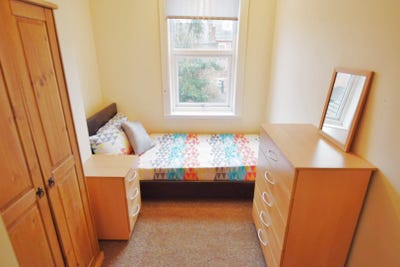 Room to Rent - Eastbourne Street - Mid Aug Main Photo