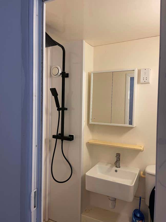 Double en-suite room Main Photo