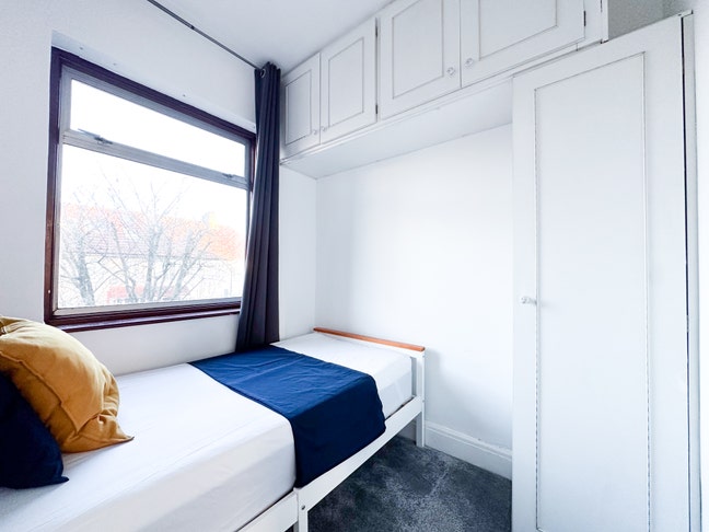 Single Room – 8 Mins to Bakerloo & Overground Main Photo