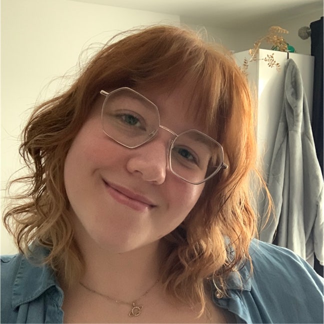 Looking for a houseshare or to buddy up  Main Photo