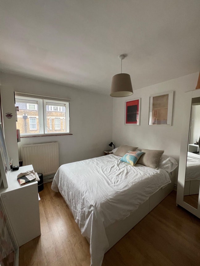 Double Room SE17  Main Photo