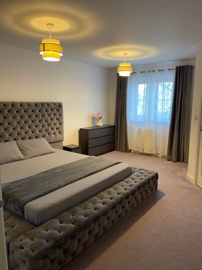 Spacious King Size En-suite Room in Little Stanion Main Photo