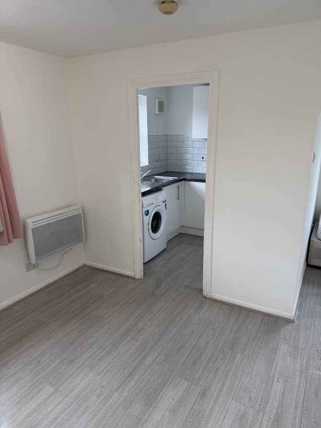 2 Bedroom Flat Available – John Williams Close SE1 Main Photo