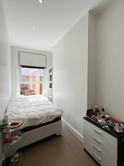 Cozy and calm living in South Kensington Main Photo